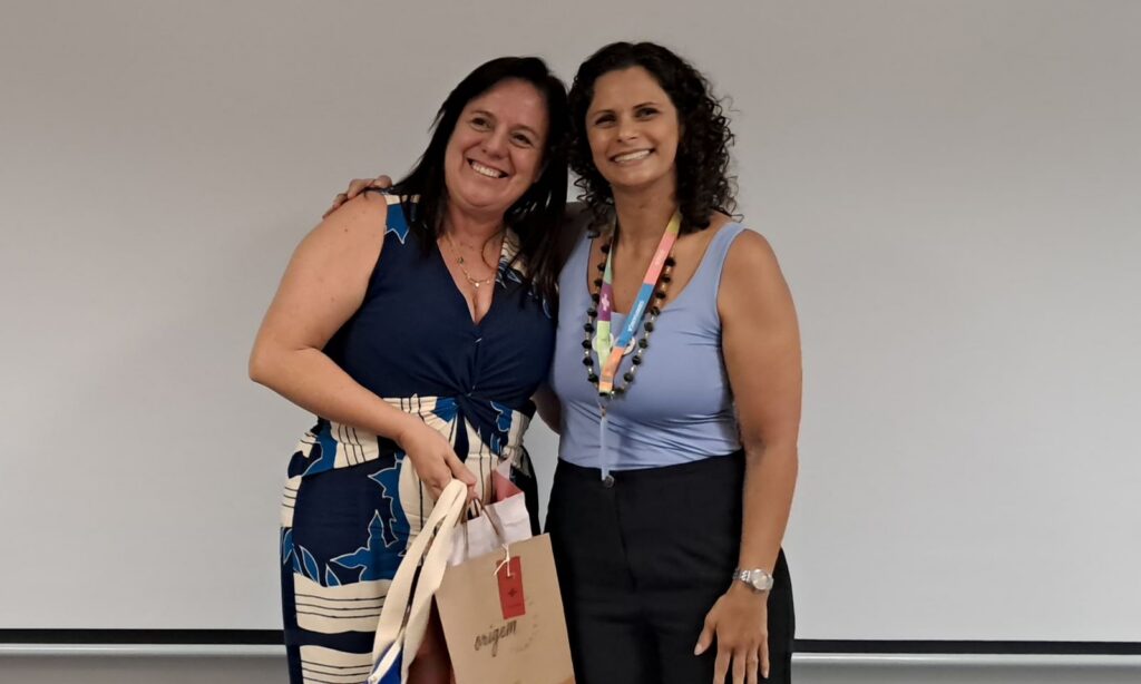 Supervisora escolar da Rede Municipal de Ensino vence prêmio Educador Transformador