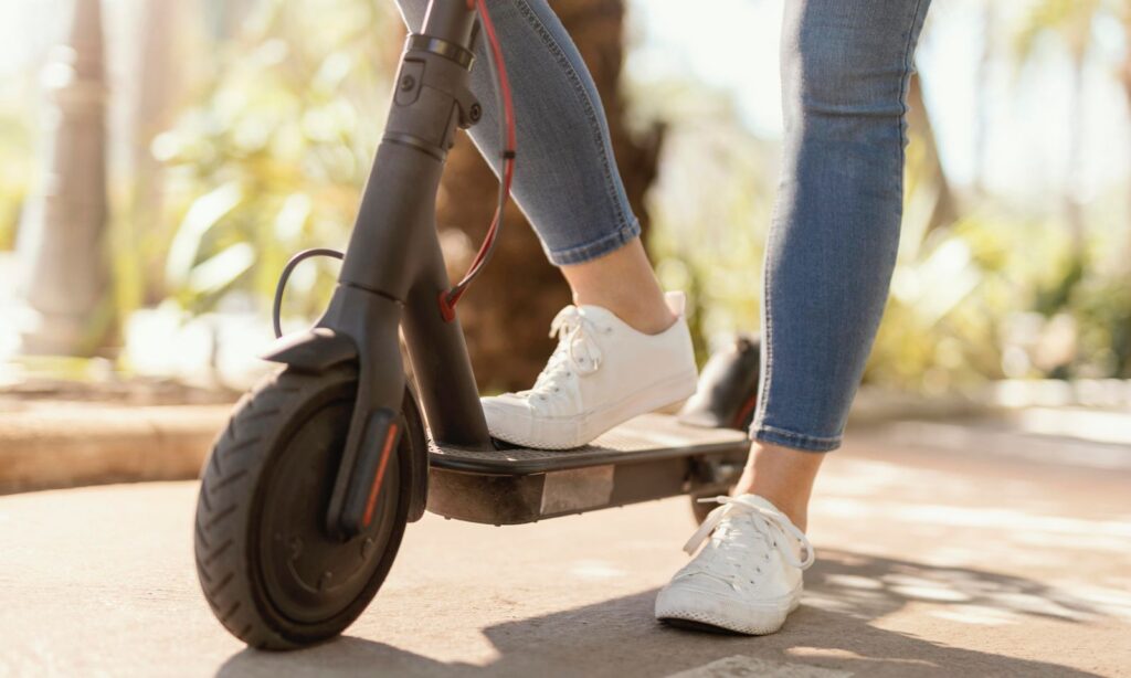 Prefeitura de Joinville publica edital para credenciamento de empresas prestadoras do serviço de compartilhamento de patinetes elétricos