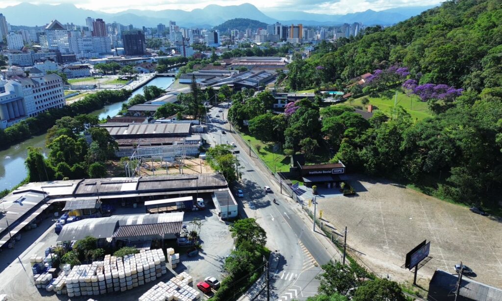 Detrans vai implementar nova faixa de rolamento em trecho da rua Aubé