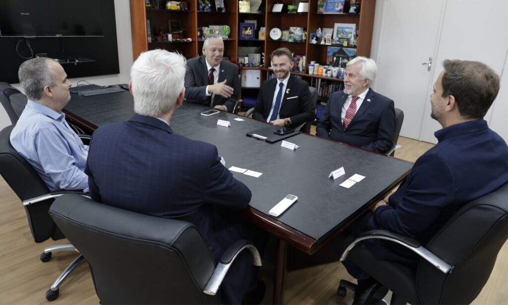 Prefeitura de Joinville recebe visita de delegação ucraniana