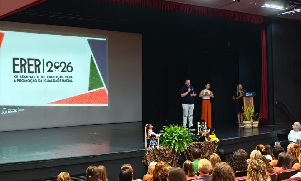 Secretaria de Educação realiza 12º Seminário para Promoção da Igualdade Racial