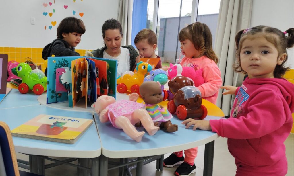 Educação divulga quadro com 1 mil vagas para CEIs conveniados