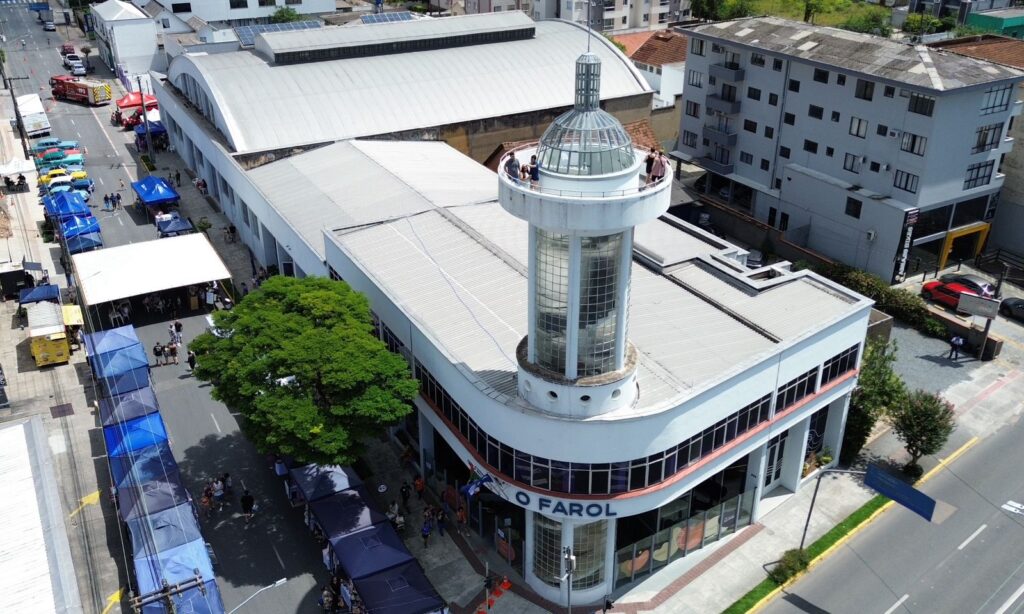 O Farol para os Joinvilenses reúne a comunidade com diversas atrações durante o domingo