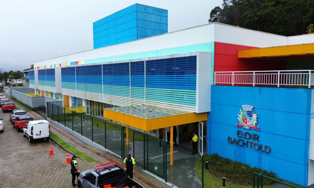 Mega Centro de Educação Infantil é inaugurado no bairro Nova Brasília