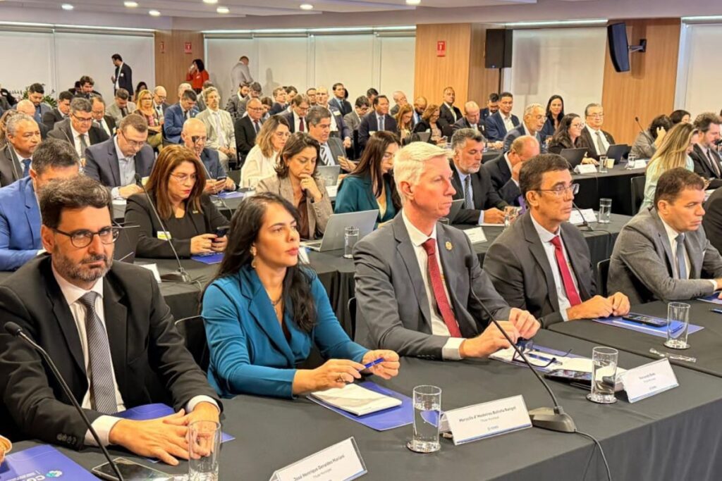 Secretário da Fazenda de Joinville participa da posse e de nova reunião do Conselho Superior do Comitê Gestor do Imposto sobre Bens e Serviços em Brasília