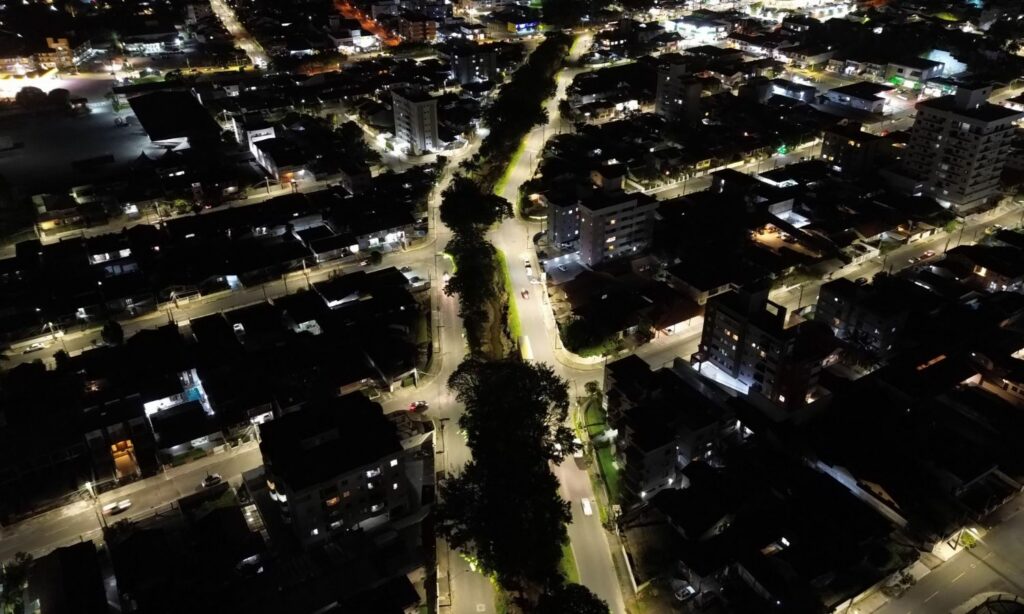 Modernização da iluminação pública avança em bairros da Zona Sul de Joinville