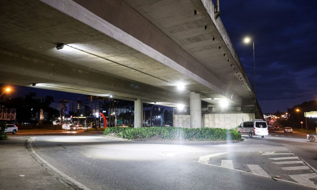 Prefeitura de Joinville vai implantar faixa adicional em trecho da rua Ottokar Doerffel no entroncamento com a BR-101
