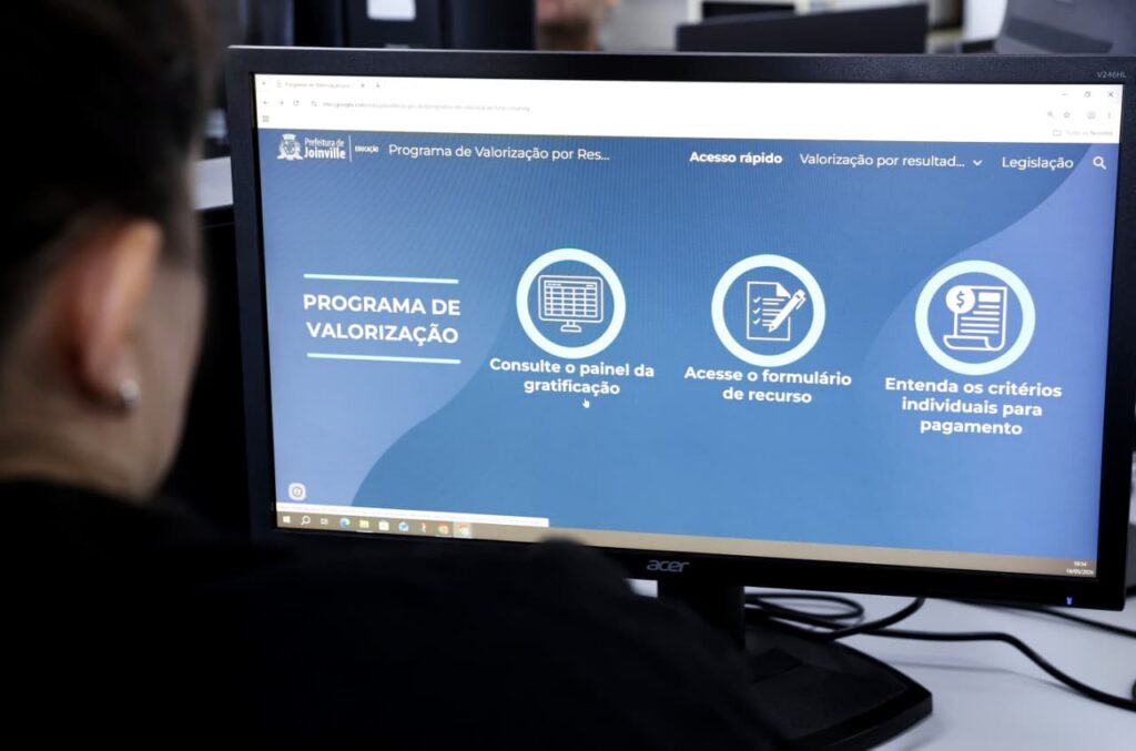 Secretaria de Educação disponibiliza painel para consulta da gratificação por resultados aos servidores