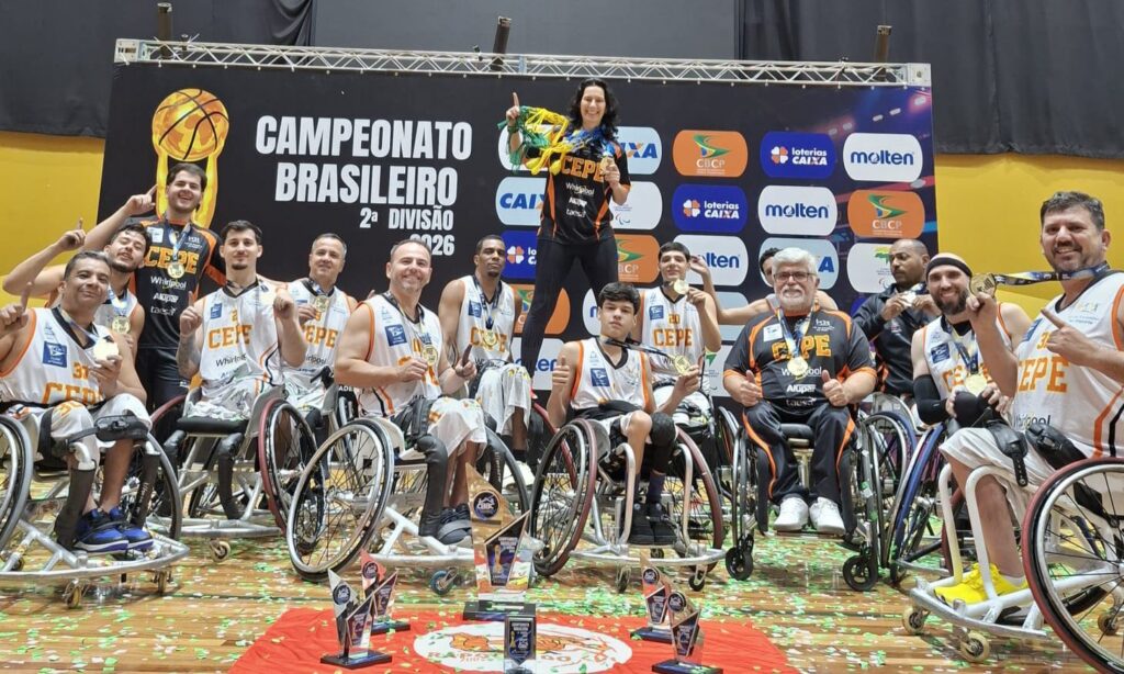 Equipe joinvilense de basquete em cadeira de rodas vence campeonato nacional e retorna à elite do esporte