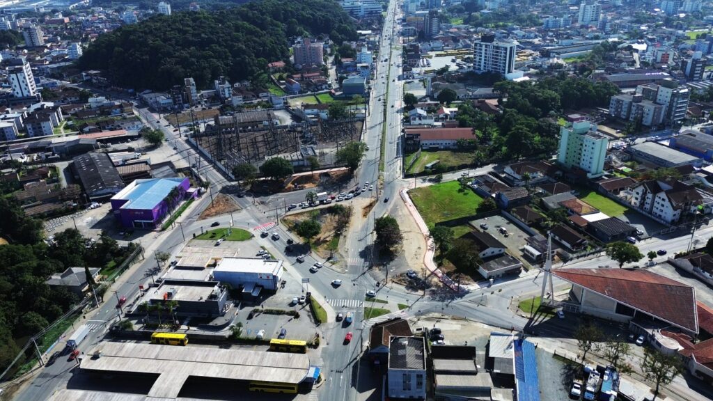 Mudanças no trânsito da rotatória próxima ao Terminal Norte passam a valer a partir deste sábado em Joinville