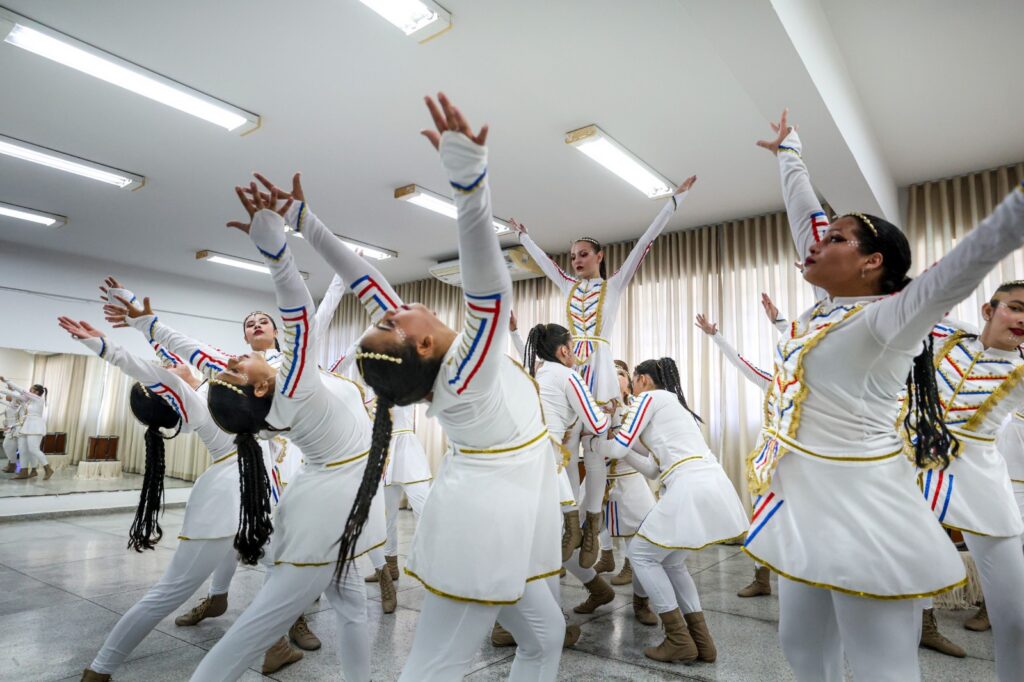 Prefeitura de Joinville leva mais de 50 apresentações ao Festival de Dança com grupos das secretarias de Educação, Cultura e Saúde