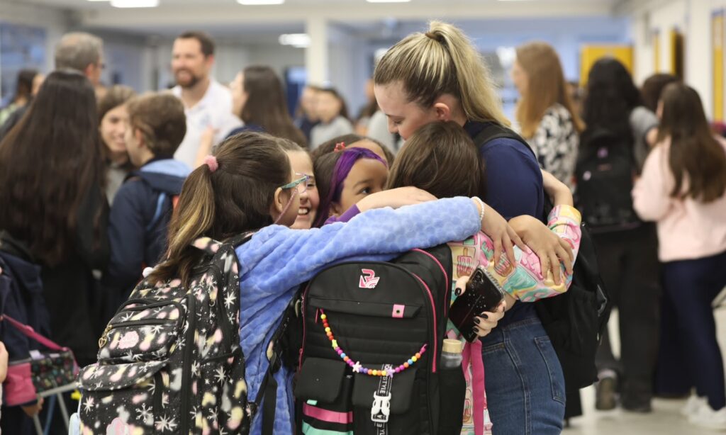 80 mil alunos voltam às aulas após recesso escolar na Rede Municipal de Ensino de Joinville