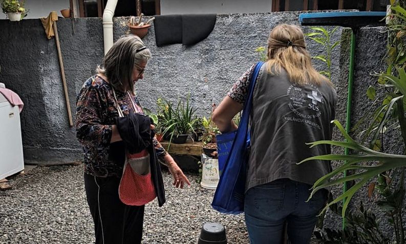 Mutirão de combate à dengue recolhe 1,8 tonelada de entulho nesta sexta-feira em Joinville