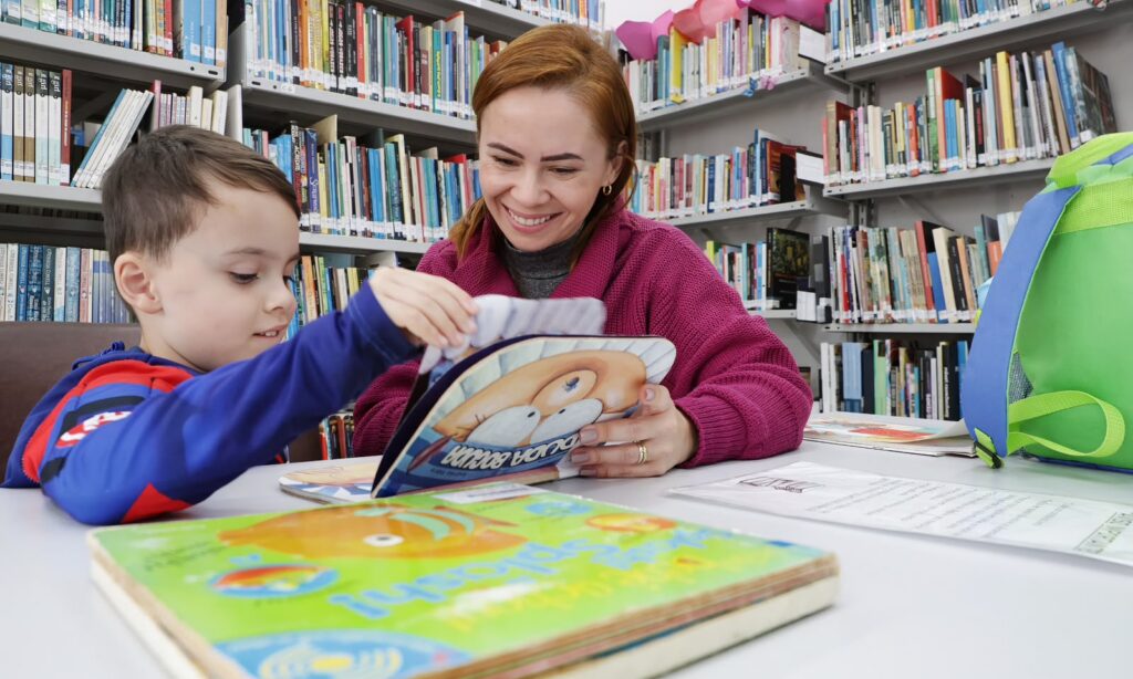 Novos livros ampliam acervo infantil da biblioteca do CEU Aventureiro