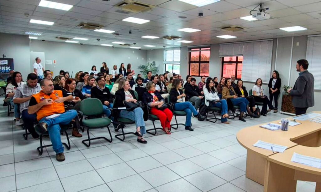 Prefeitura de Joinville avança nas ações da Política de Educação Permanente para servidores públicos
