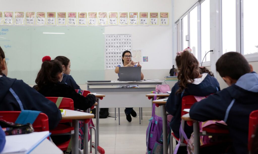 Pesquisa identifica percepção dos alunos da Rede Municipal de Ensino de Joinville sobre a escola, hábitos de vida e saúde mental
