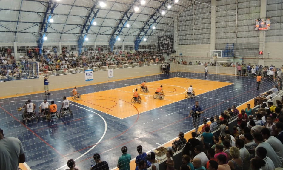 Agenda esportiva reúne competições de basquete, vôlei, futsal, futebol e basquete em cadeira de rodas