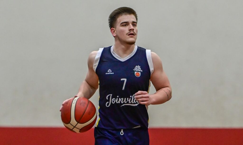 Agenda esportiva destaca partidas de vôlei, basquete e futsal em Joinville